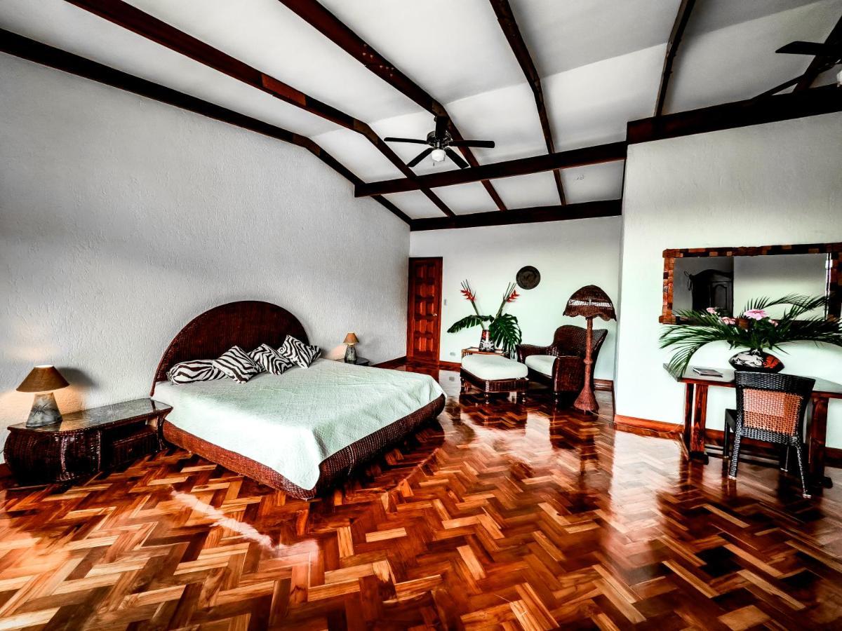 Canal Grande Lodge Piedades Exterior photo